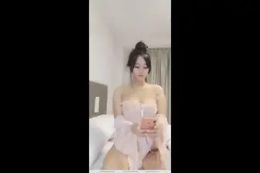Live Show 136 Spektakuler Nonstop Kejutan Striptis WOT